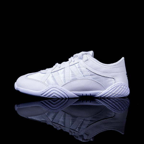 Nfinity cheer shoes offers size Y1